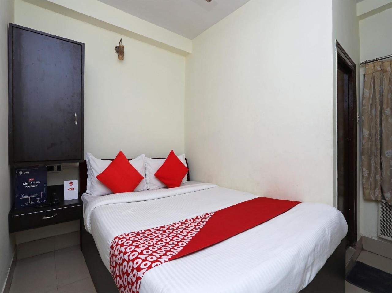 Oyo 13906 Vinita Inn Santragachi Bagian luar foto